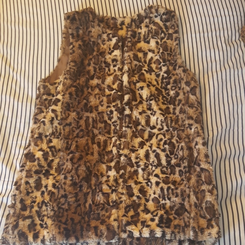 Steve Madden Faux Fur Leopard Print Vest